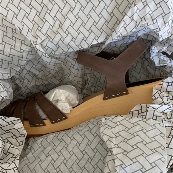 Swedish Hasbeens Shoes - Brand New 🎁 Swedish Hasbeens Cross Strap Debutant